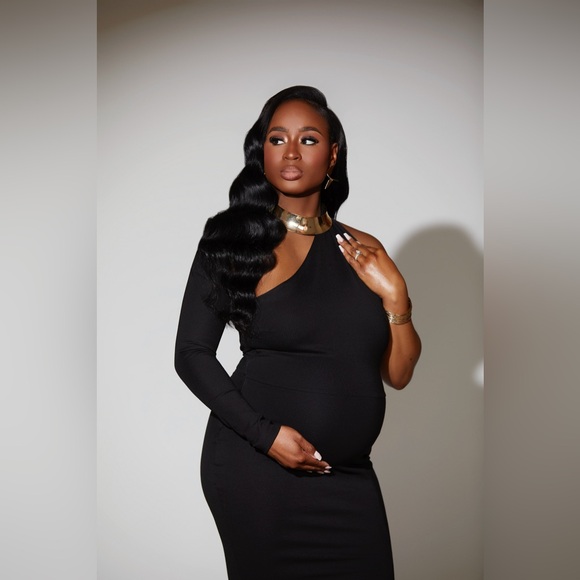 LILUX ONE SHOULDER MODERN MAXI DRESS (BLACK) - Picture 5 of 10